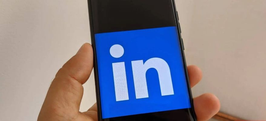 Verification on LinkedIn Allows You to Prove Where You Work and It's Free