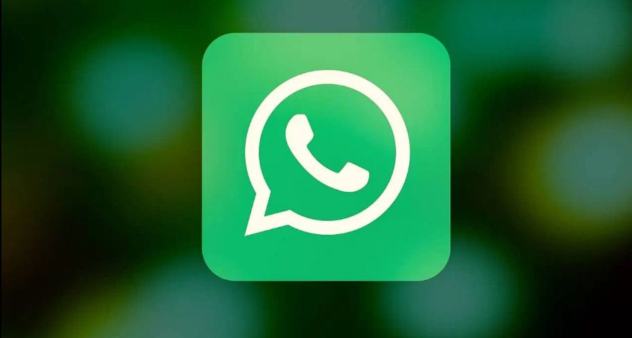 WhatsApp Was Discovered To Be Constantly Using the Microphone in the Background