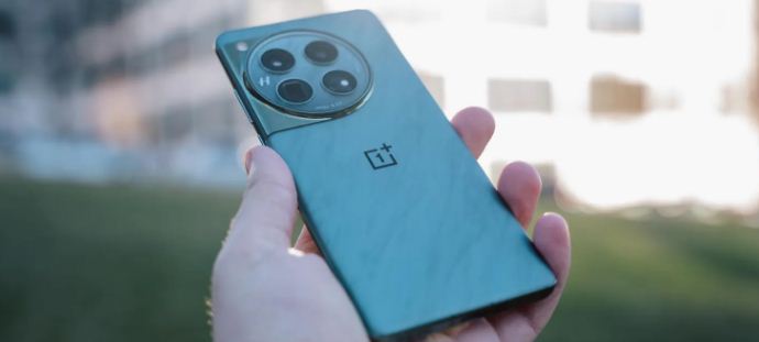 OnePlus Rolling Out ‘AI Eraser’ Tool